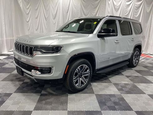 Used 2024 Jeep Wagoneer Series II AWD/4WD image 1