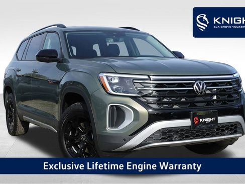 New 2026 Volkswagen Atlas Peak Edition image 1