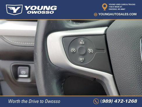 Used 2020 GMC Acadia SLE w/ Driver Convenience Package FWD image 13