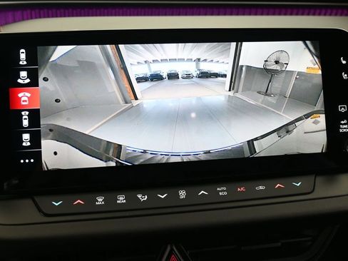 Used 2024 Dodge Charger R/T Scat Pack w/ Plus Group image 22