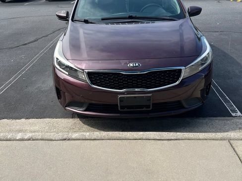 Used 2017 Kia Forte LX FWD image 1