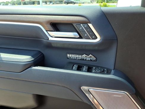 Used 2023 Chevrolet Silverado 1500 High Country AWD/4WD image 15