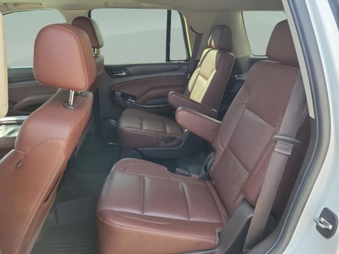 Used 2020 Chevrolet Tahoe Premier RWD image 10