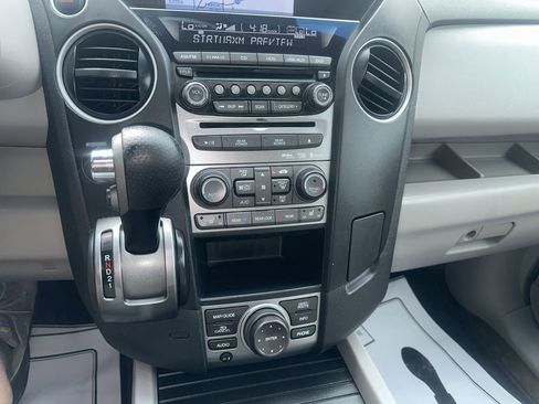 Used 2015 Honda Pilot Touring image 30