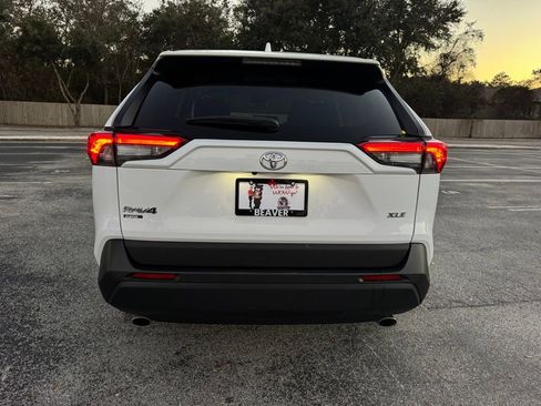 Used 2024 Toyota RAV4 XLE image 8