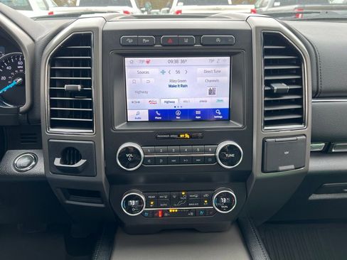 Used 2020 Ford Expedition XLT w/ Equipment Group 202A image 27