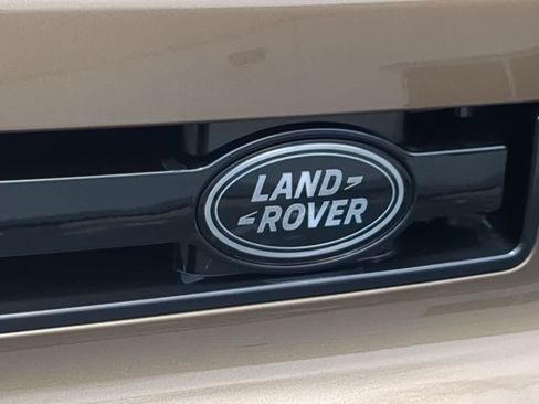 New 2026 Land Rover Defender 110 X-Dynamic SE AWD/4WD image 12