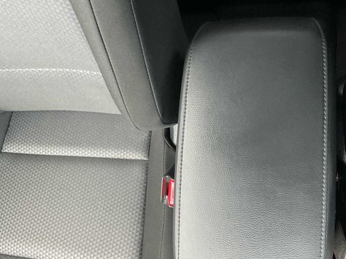 Used 2025 Kia Soul LX image 24