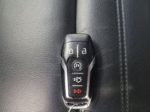 Used 2016 Ford Edge SEL w/ Equipment Group 201A image 32