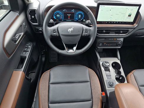 Used 2025 Ford Bronco Sport Outer Banks w/ Outer Banks Tech Package+ image 11