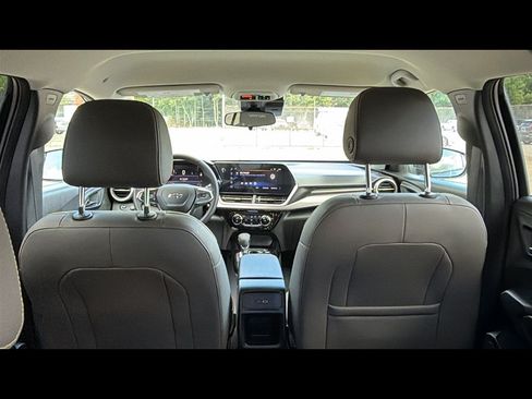 Used 2025 Chevrolet Trax ACTIV w/ Driver Confidence Package FWD image 26
