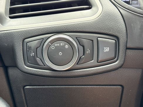 Used 2023 Ford Edge SEL image 18