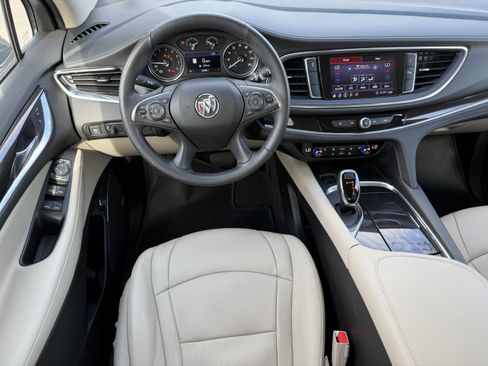 Used 2020 Buick Enclave Essence w/ Sound and Sites Package image 13