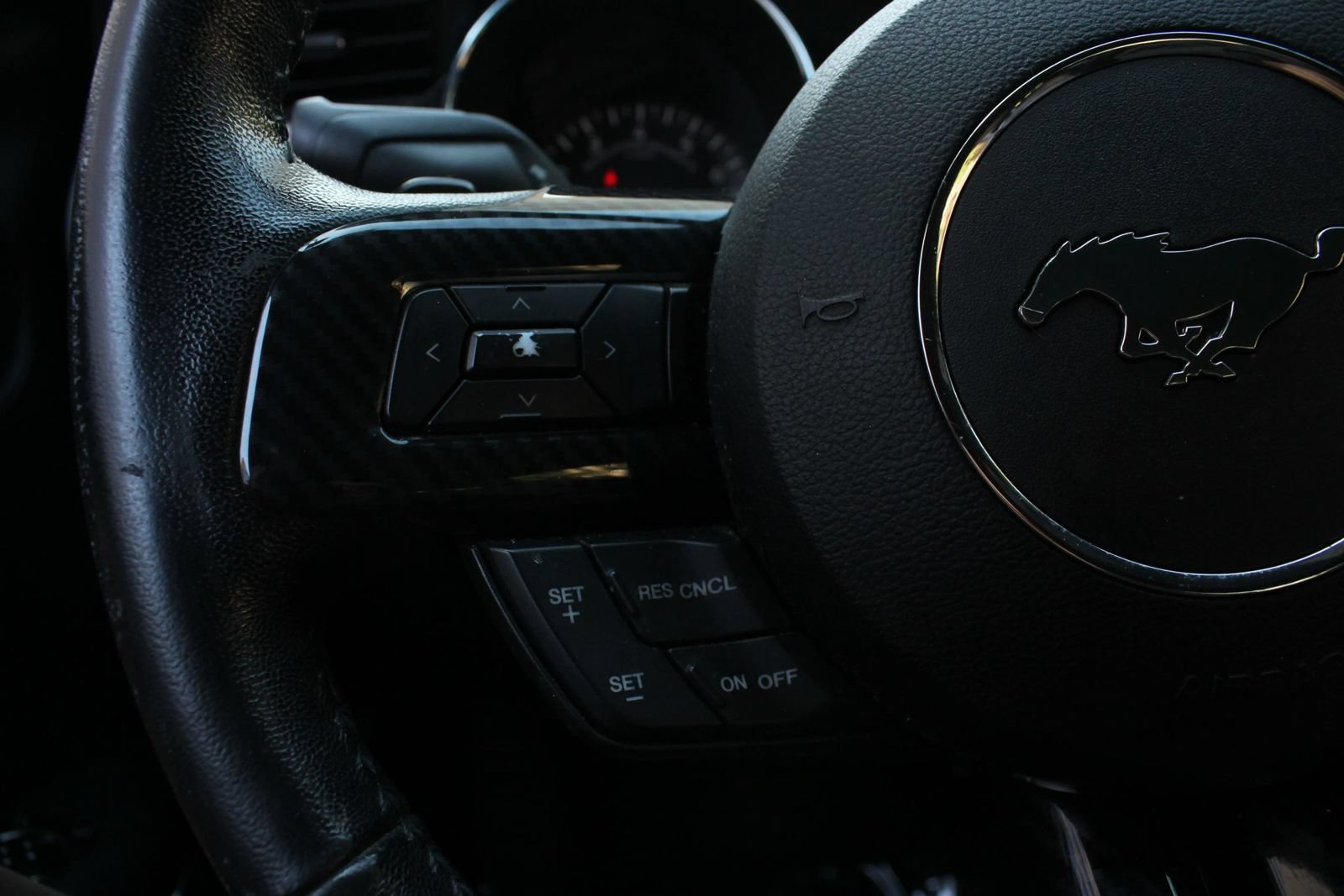 Used 2016 Ford Mustang Premium RWD image 22