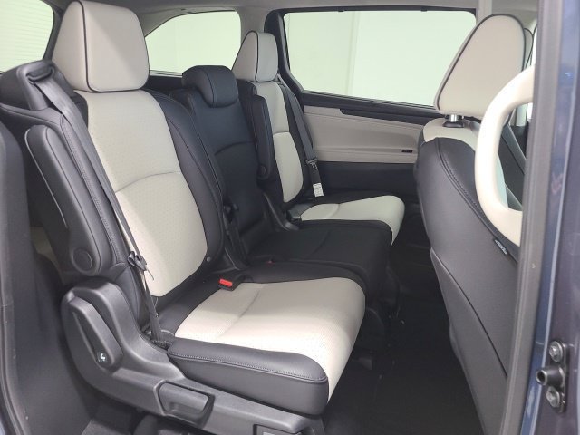Used 2026 Honda Odyssey Elite image 15