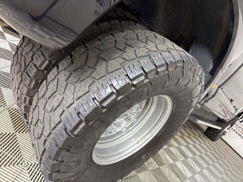 Used 2023 Ford F350 Lariat w/ Tow Technology Package image 28