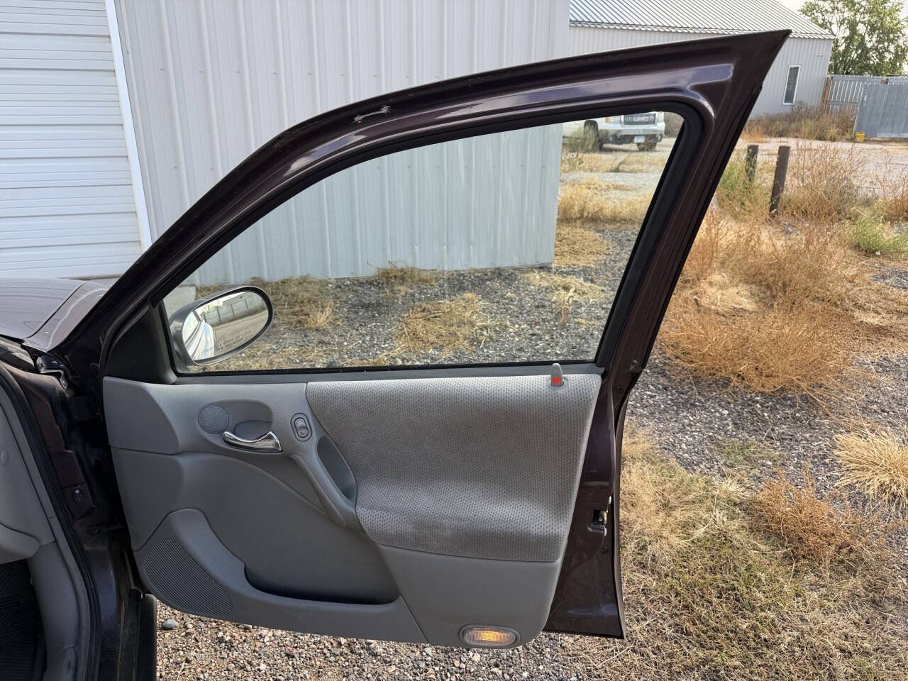 Used 2000 Saturn L-Series LS2 FWD image 28