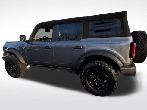 Used 2023 Ford Bronco Wildtrak image 7