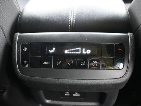 Used 2024 Nissan Pathfinder SV AWD/4WD image 36