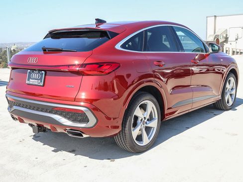New 2025 Audi Q5 Prestige image 4