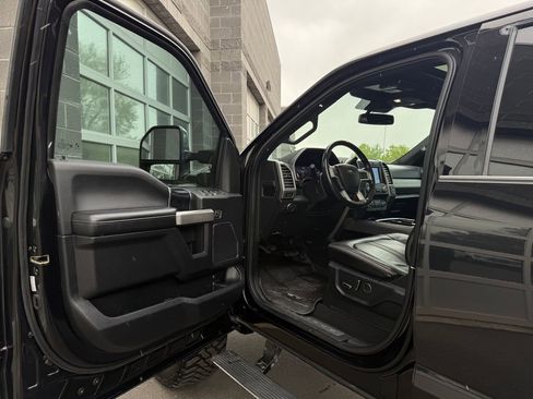 Used 2021 Ford F350 Platinum AWD/4WD image 36