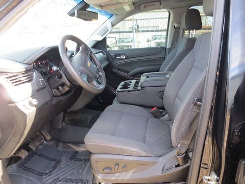 Used 2020 Chevrolet Tahoe 2WD w/ Remote Keyless Entry Package image 5