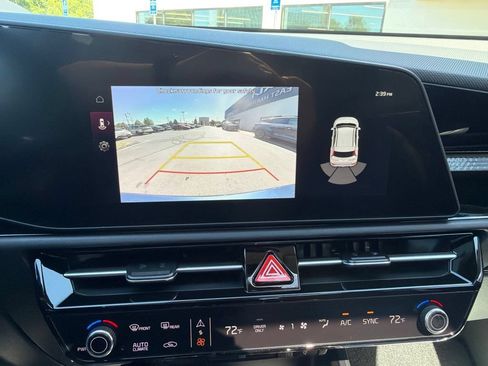New 2026 Kia Niro EX FWD image 31