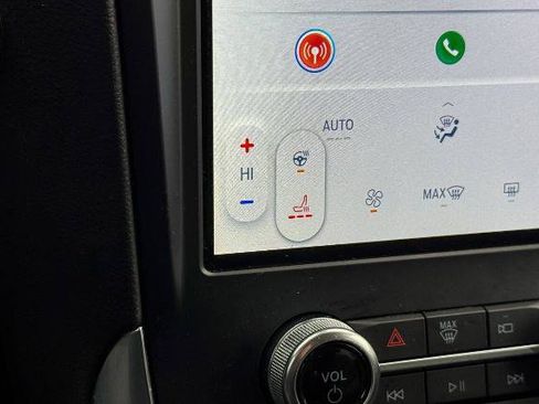 Certified 2022 Ford Edge Titanium image 28