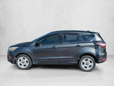 Used 2017 Ford Escape S FWD image 4