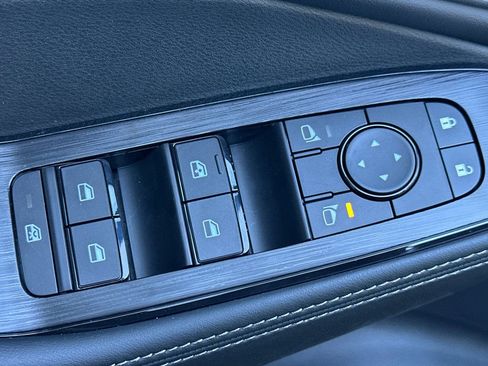 New 2026 Nissan Rogue SV AWD/4WD image 13