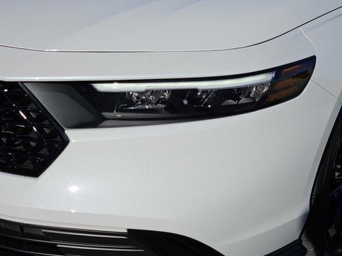 Certified 2025 Honda Accord SE image 7