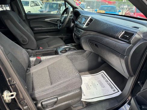 Used 2019 Honda Passport Sport image 16