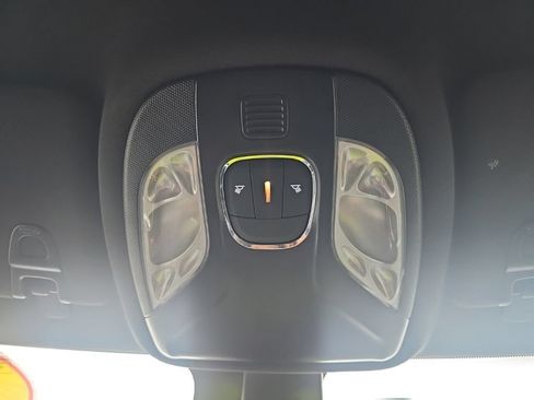 Used 2025 Jeep Compass Trailhawk AWD/4WD image 26
