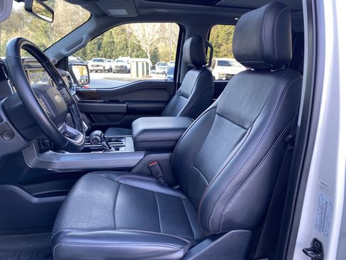 Used 2021 Ford F150 Lariat w/ Equipment Group 502A High image 16