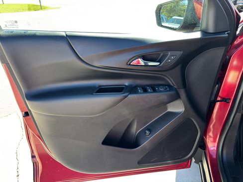 Used 2019 Chevrolet Equinox LT image 20