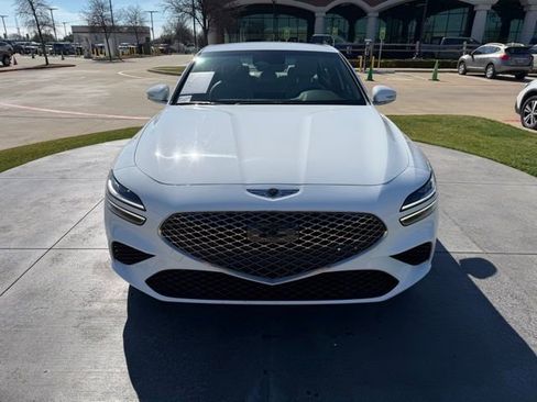 Used 2025 Genesis G70 2.5T image 2