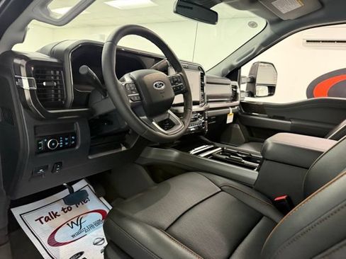 New 2026 Ford F250 Lariat w/ Black Appearance Package AWD/4WD image 10