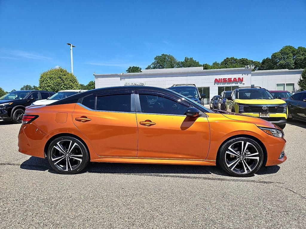 Used 2022 Nissan Sentra SR FWD image 8