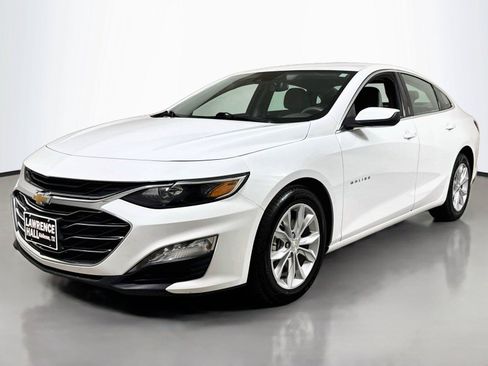 Used 2025 Chevrolet Malibu LT FWD image 1
