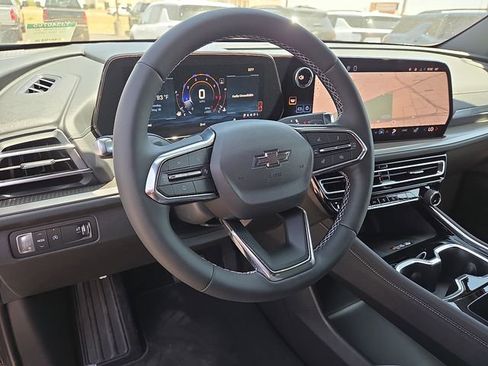 New 2026 Chevrolet Traverse LT w/ Midnight/Sport Edition FWD image 9