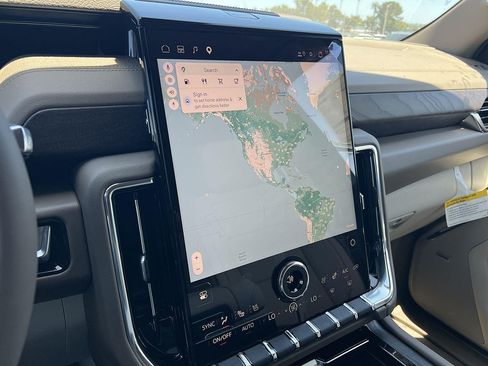 New 2026 GMC Yukon Denali w/ Advanced Technology Package RWD image 18