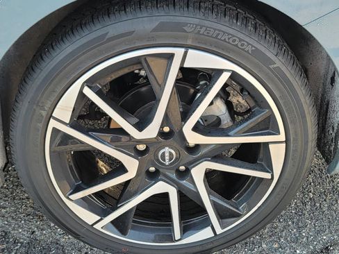 Certified 2024 Nissan Sentra SR w/ Trunk Package image 7