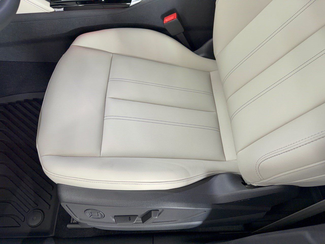 New 2026 Audi Q5 Premium Plus AWD/4WD image 16