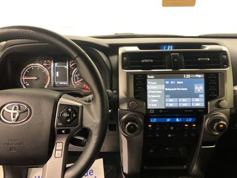 Used 2020 Toyota 4Runner Limited AWD/4WD image 19