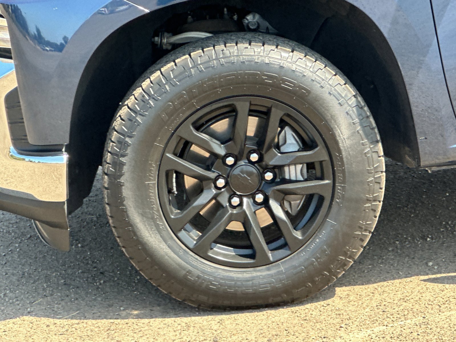 Used 2019 Chevrolet Silverado 1500 LT w/ All-Star Edition AWD/4WD image 24