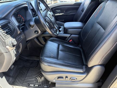 Used 2021 Nissan Titan PRO-4X w/ Pro-4x Convenience Package image 21