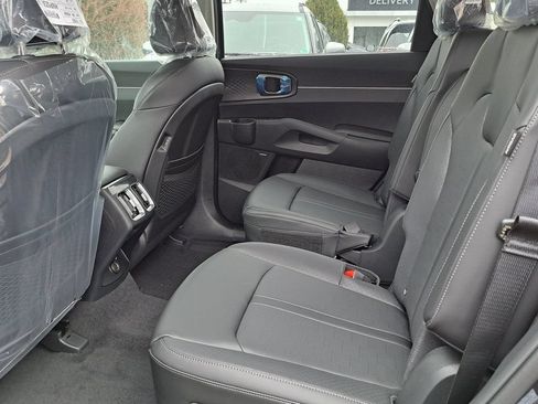 New 2026 Kia Sorento EX w/ EX Premium Package FWD image 13
