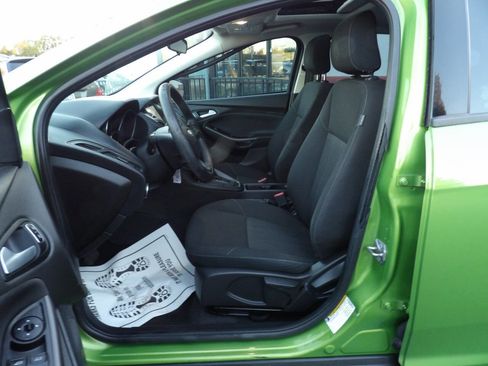 Used 2018 Ford Focus SEL image 9