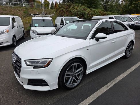 Used 2019 Audi A3 2.0T Premium Plus w/ Premium Plus Package image 3