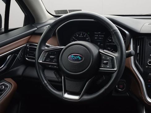 Used 2022 Subaru Outback Touring w/ Popular Package #2 image 19